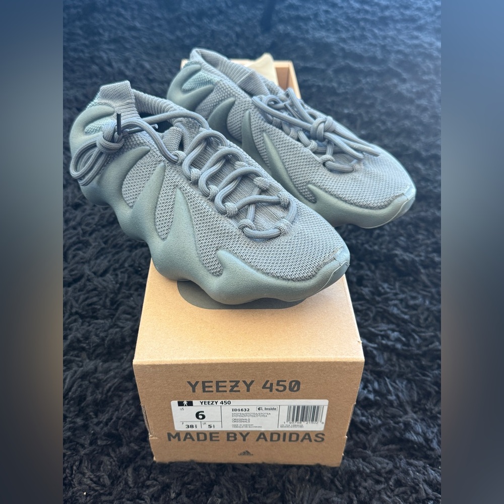 Yeezy 450 Sneakers in Stone Teal Size 6